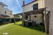 Casa em Ayamonte - Bright Refurbished 3 Bedroom Townhouse ALI001